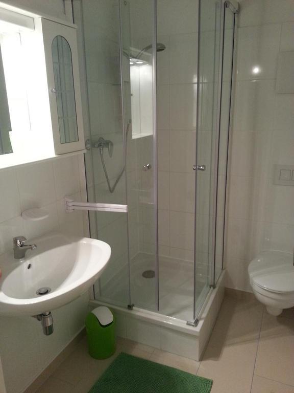 Ferienwohnanlage Bruckner Apartman Rostock Szoba fotó