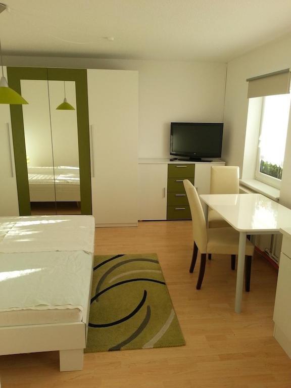 Ferienwohnanlage Bruckner Apartman Rostock Szoba fotó